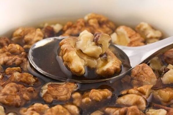 med a orechy na potenciu